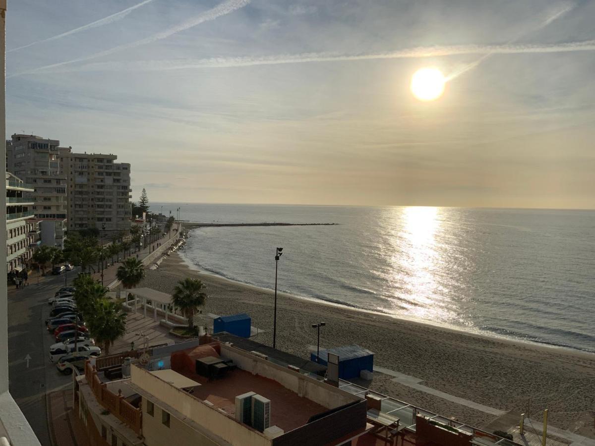 Apartamento En Primera Linea/Beachfront Apartment Fuengirola Exterior photo