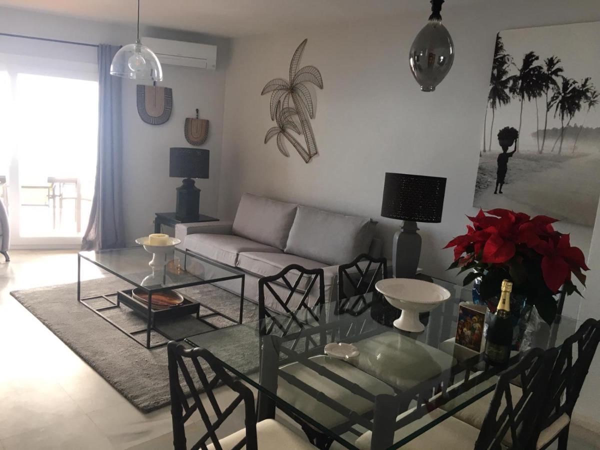 Apartamento En Primera Linea/Beachfront Apartment Fuengirola Exterior photo