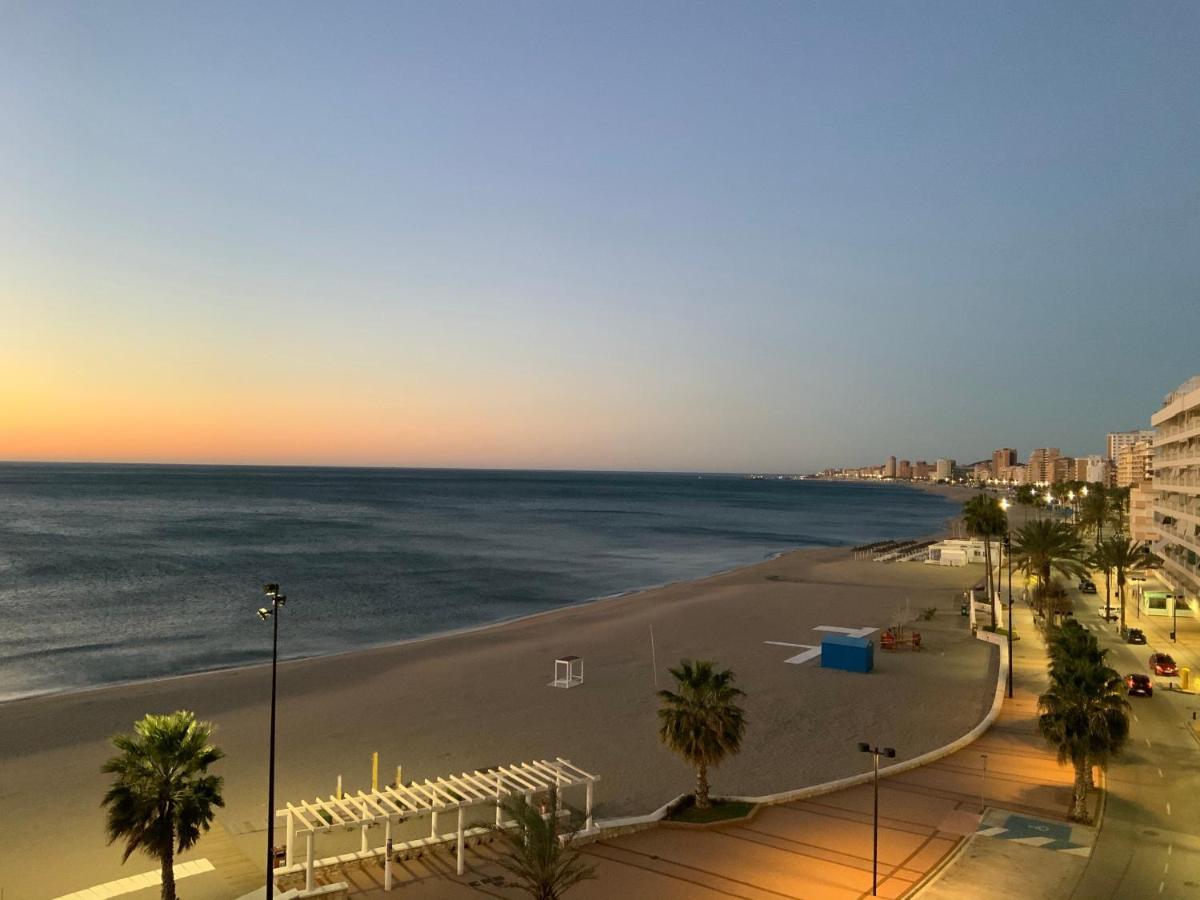 Apartamento En Primera Linea/Beachfront Apartment Fuengirola Exterior photo