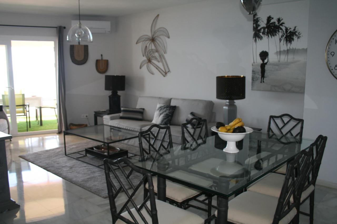Apartamento En Primera Linea/Beachfront Apartment Fuengirola Exterior photo