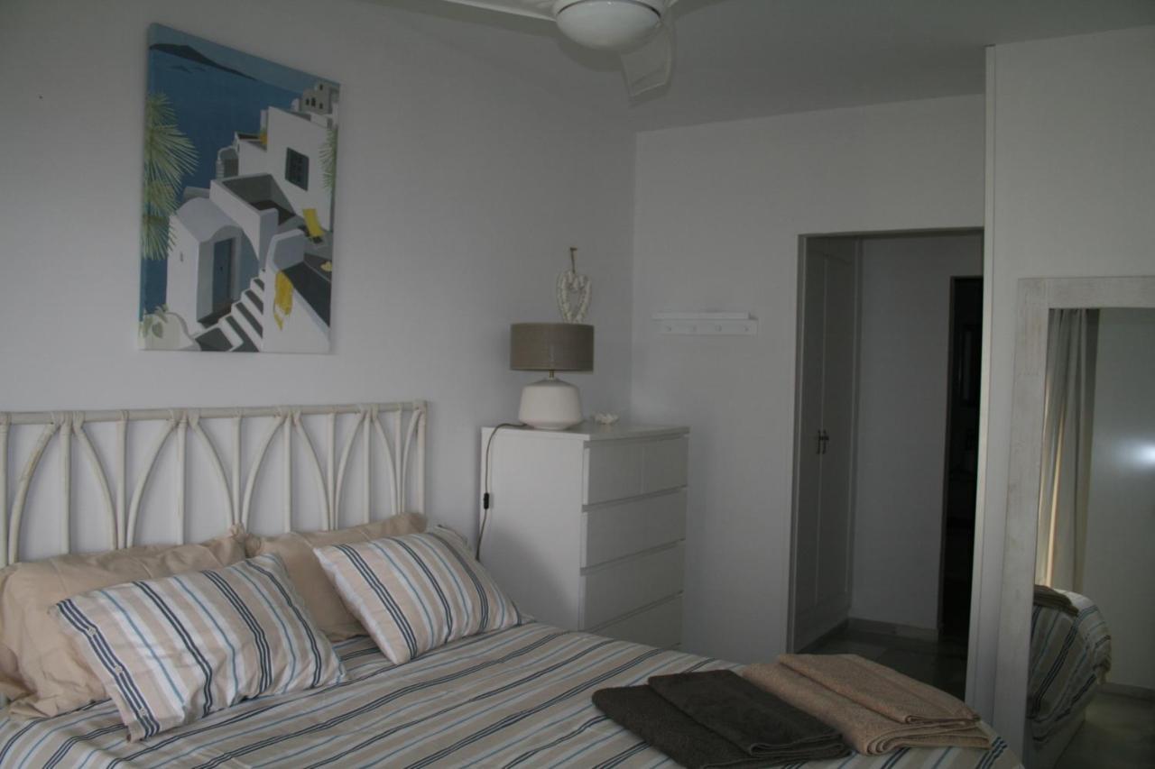 Apartamento En Primera Linea/Beachfront Apartment Fuengirola Exterior photo