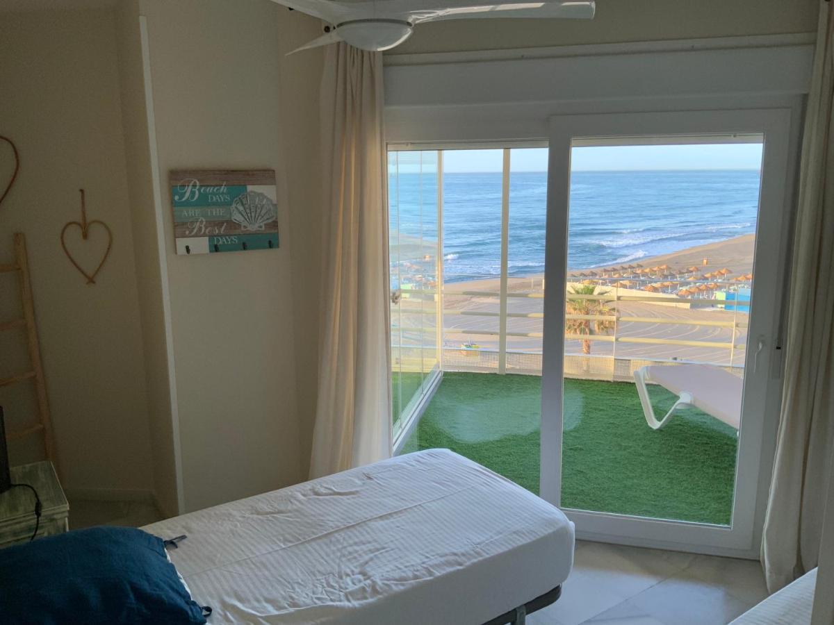 Apartamento En Primera Linea/Beachfront Apartment Fuengirola Exterior photo
